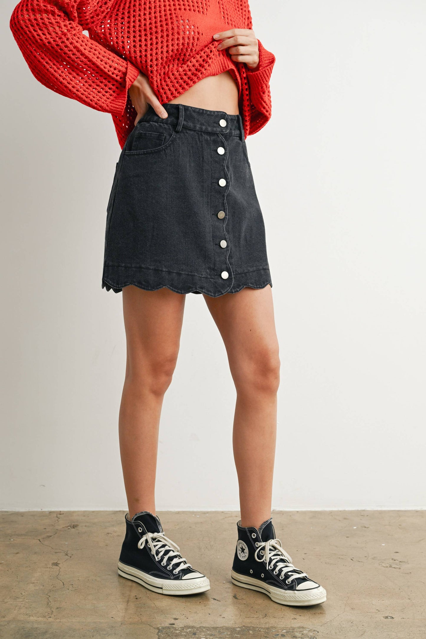 Black Buttoned Scallop Denim Skirt
