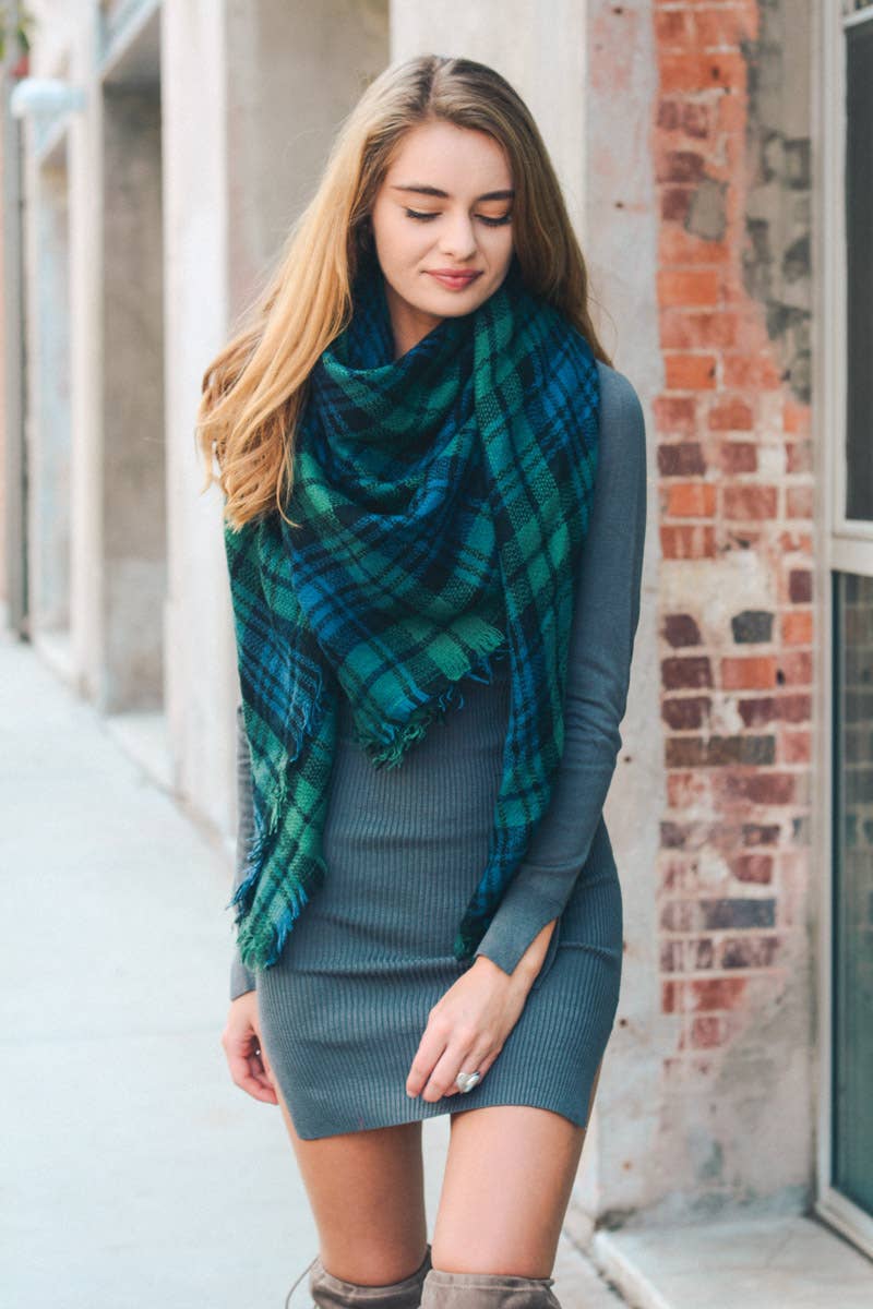 Classic Plaid Blanket Scarf: Green/Blue