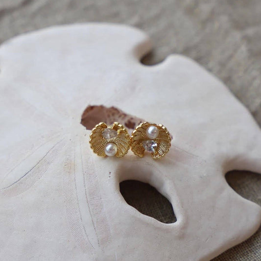 Clam Pearl Studs