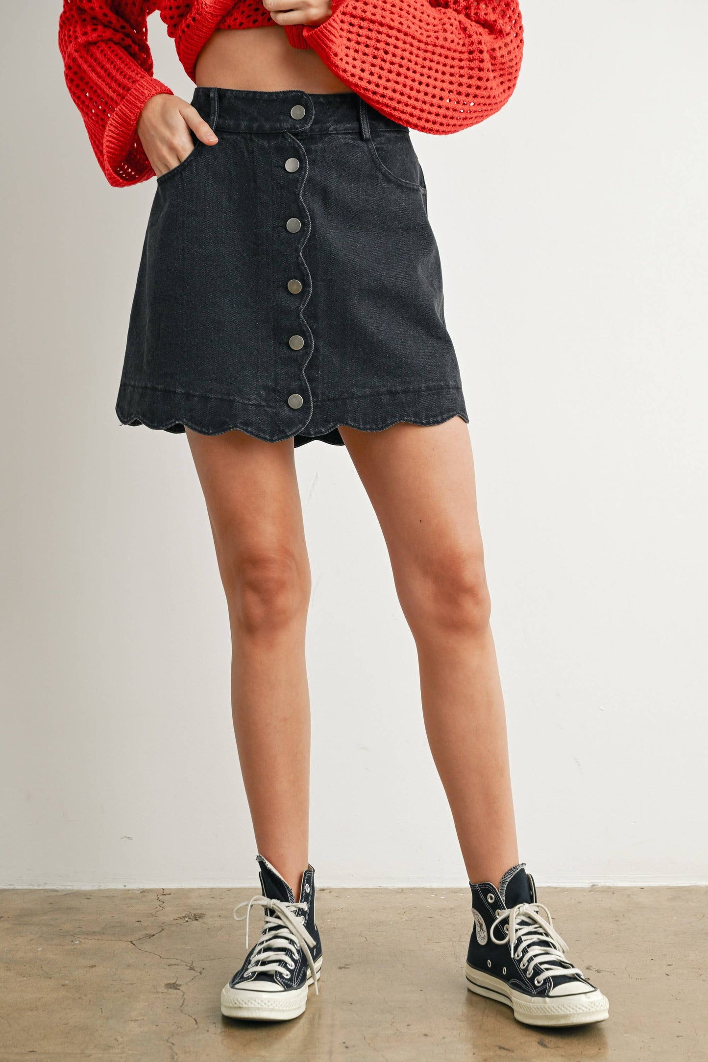 Black Buttoned Scallop Denim Skirt