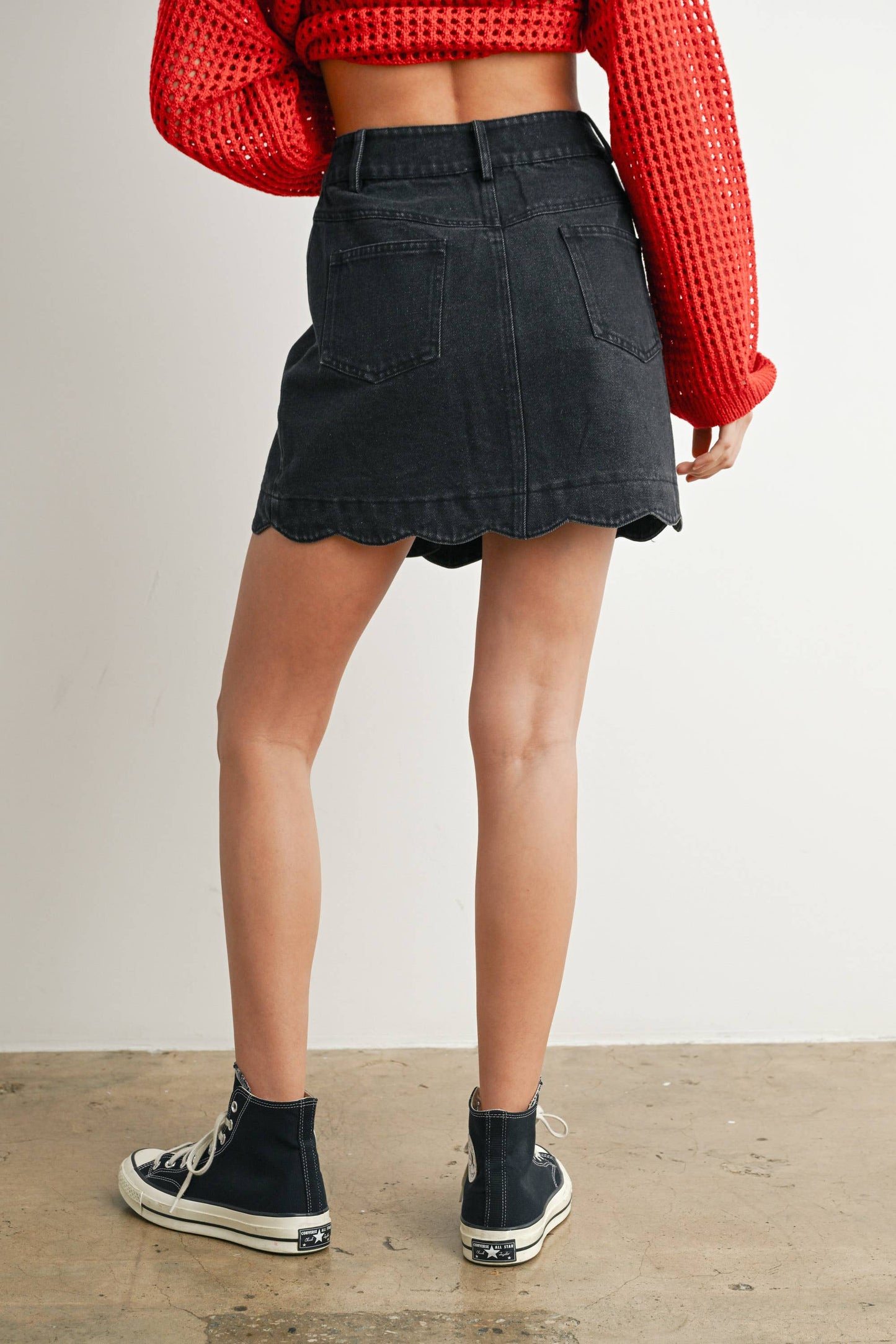 Black Buttoned Scallop Denim Skirt